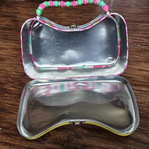 2012 Tin Box Co. Hello Kitty tin‎ purse - Picture 4 of 7